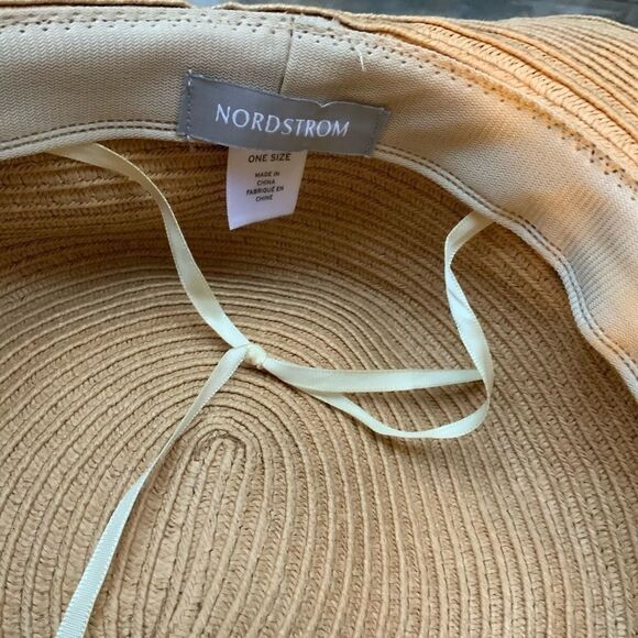 Nordstrom straw summer hat w/bee accent - Picture 8 of 8